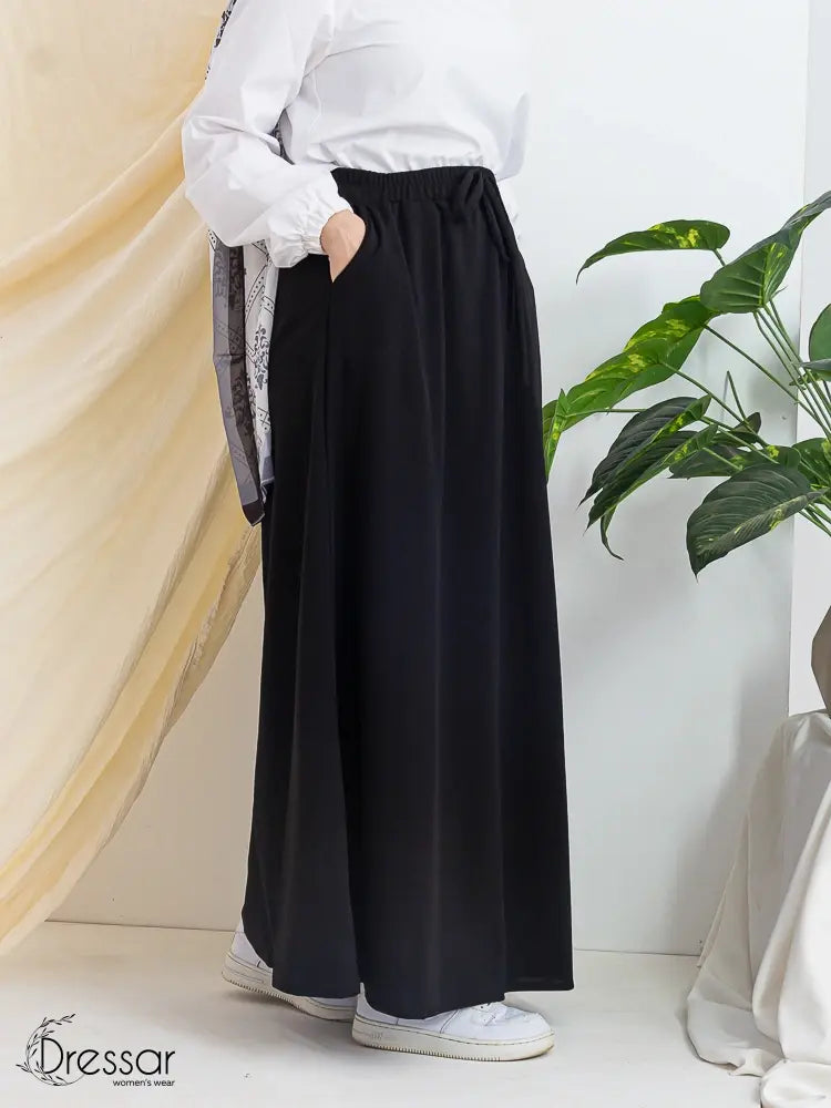Black pocket Skirt